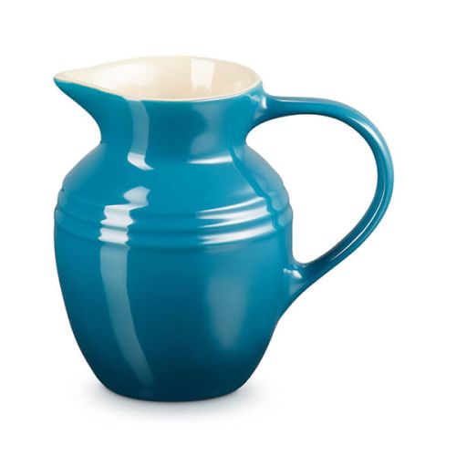 Le Creuset 600ml stoneware breakfast jug in deep teal with ergonomic handle and scratch-resistant glaze – Keans Claremorris