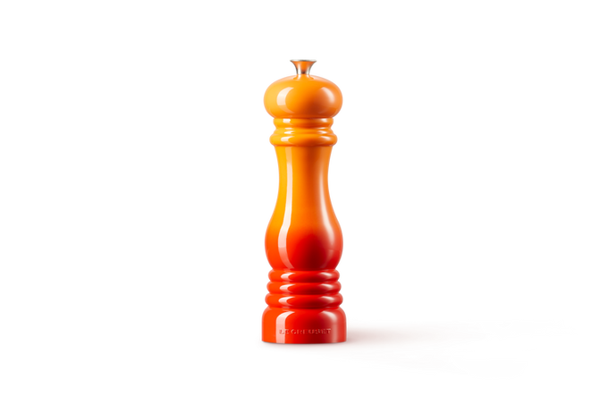 Le Creuset Classic 21cm Volcanic Salt Mill with adjustable ceramic grinder, durable ABS plastic – available at Keans