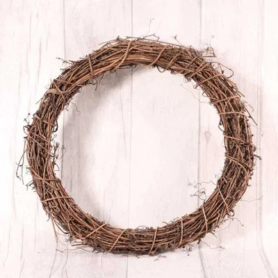 30cm Round Natural Vine Wreath (12”)