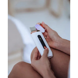 Beautifly B-Scrub ProSlim Multifunction Cavitation Peeling White device for skin care, available at Keans Claremorris.