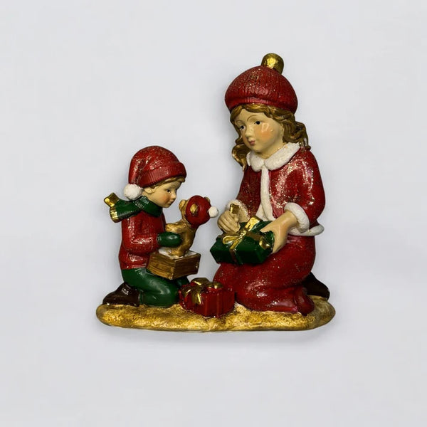 Christmas Kids Opening Gifts 8.5x9cm Keans Claremorris
