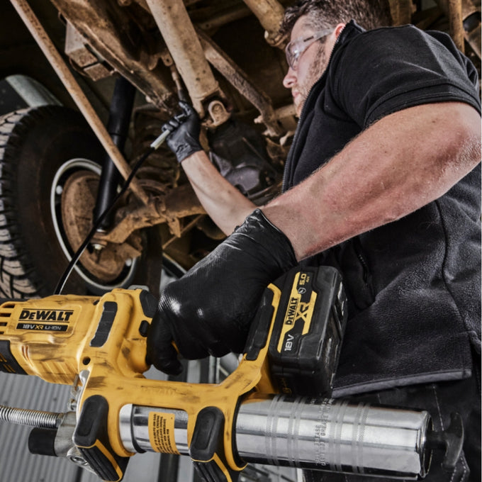 Dewalt 18V Xr 2 Speed Grease Gun - Bare Unit |DCGG581N - Image 5