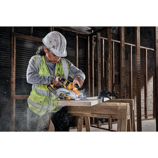 Dewalt DCS573NT-XJ XR Advantage Circular Saw 190mm 18V Bare Unit with Kitbox TSTAK - Image 4