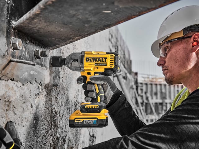 Dewalt DCF900H2T Powerstack™ Impact Wrench 18V 2 x 5.0Ah Li-ion - KeansClaremorris