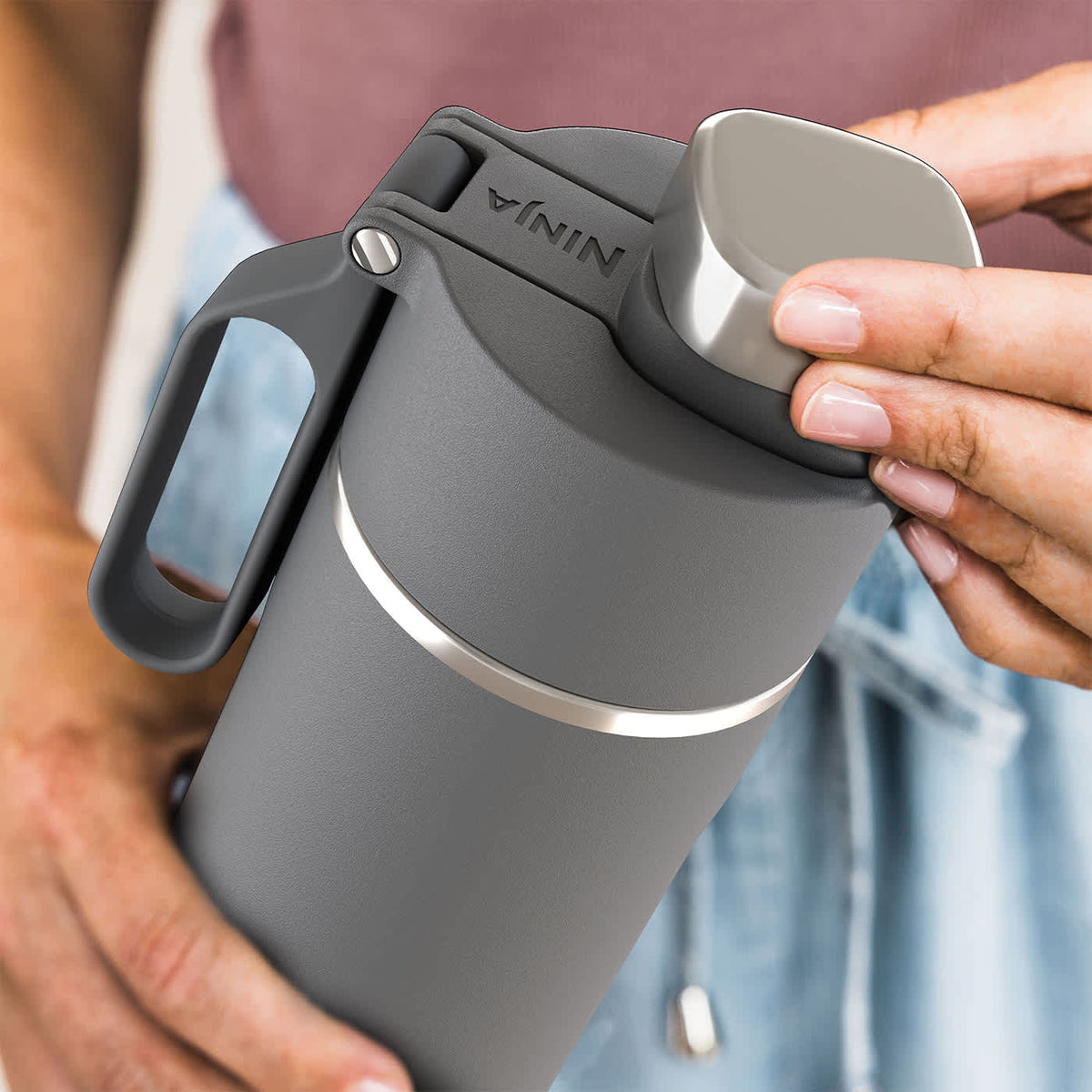 Ninja Thirsti 530ml Grey Insulated Travel Bottle DW1801EUUKGY – Keeps drinks hot or cold | Keans Claremorris