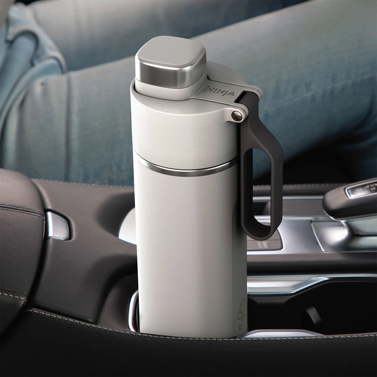 Ninja Thirsti 530ml White Insulated Travel Bottle DW1801EUUKWH - Keeps Drinks Hot or Cold | Keans Claremorris