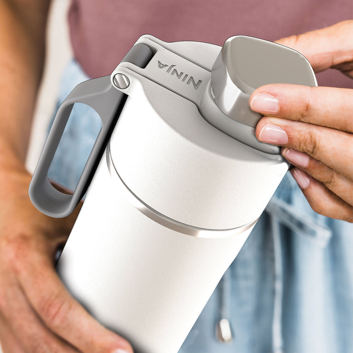 Ninja Thirsti 530ml White Insulated Travel Bottle DW1801EUUKWH - Keeps Drinks Hot or Cold | Keans Claremorris