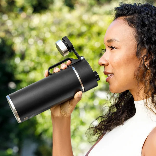 Ninja Thirsti 700ml Black Travel Bottle DW2401EUUKBK, durable and leak-proof, available at Keans Claremorris.