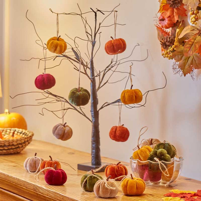 Fall MiniKin – 20 Pack Miniature Plush Pumpkins Keans Claremorris