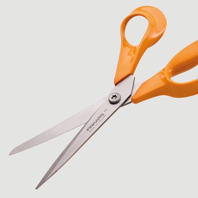 Fiskars 21cm (8in) Classic Scissors | 1005148 Keans Claremorris