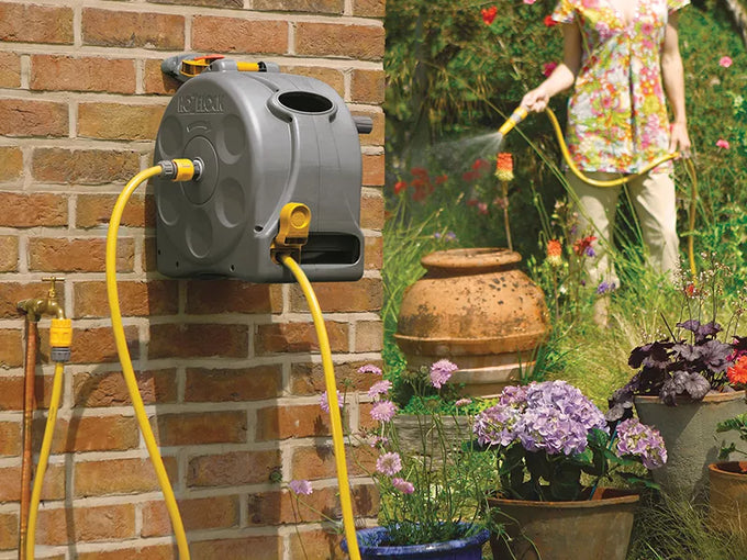 Hozelock 2 in 1 Compact Enclosed Hose Reel with 25m Hose - Image 2
