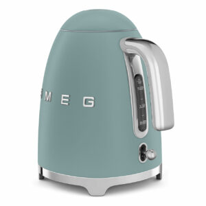 Smeg KLF03EGMUK kettle in emerald green with chrome handle and water level indicator on side.