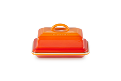 Le Creuset Volcanic stoneware butter dish, thermoresistant, scratch-resistant glaze, dishwasher safe – Keans Claremorris