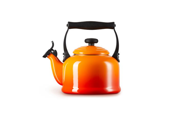 Le Creuset Traditional 2L Volcanic Kettle, durable enamel finish, perfect for boiling water - Keans Claremorris