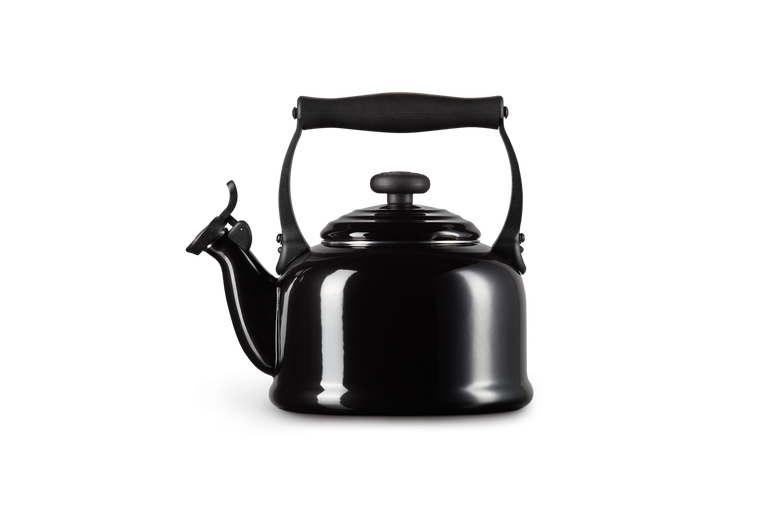 Le Creuset Traditional 2L Kettle in Black Onyx – Durable, Stylish Tea Kettle | Available at Keans Claremorris