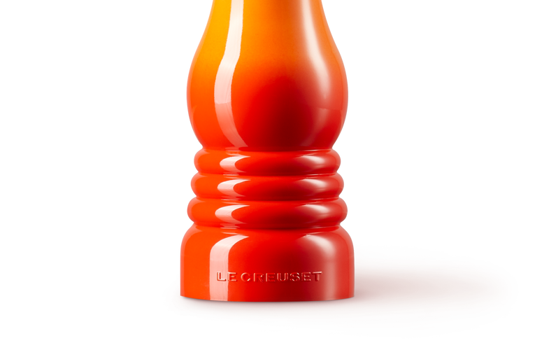 Le Creuset 21cm Volcanic Pepper Mill, durable ceramic grinder, stylish kitchen tool – available at Keans Claremorris.