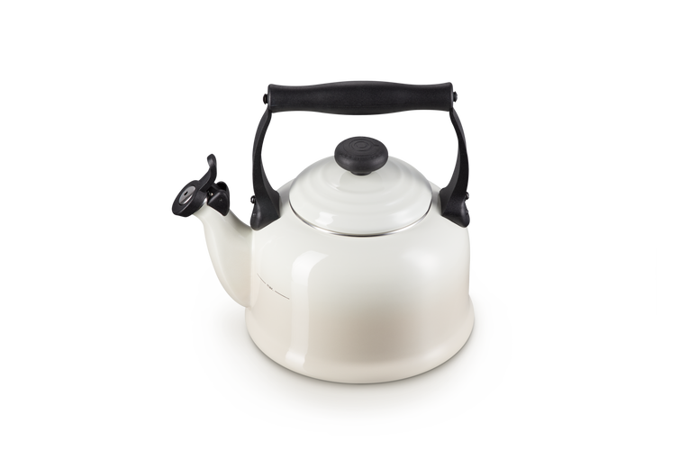 Le Creuset 2.1L Meringue stovetop kettle, enamelled carbon steel, whistle alert, ergonomic handle – Keans Claremorris.