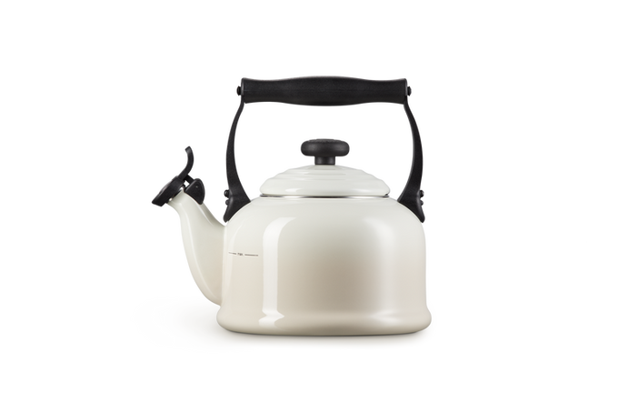 Le Creuset Traditional 2L Meringue Kettle, durable enamel finish, perfect for boiling water – available at Keans Claremorris.