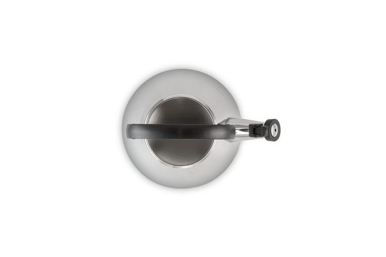 Le Creuset Kone Stainless Steel Kettle, sleek design, durable, perfect for boiling water – available at Keans Claremorris.