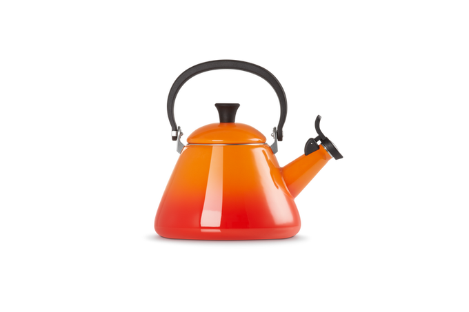 Le Creuset Kone Kettle 1.6L Volcanic red enamel, durable stovetop kettle – available at Keans Claremorris.