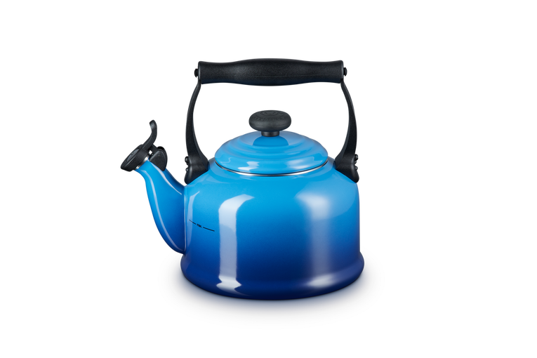 Le Creuset Traditional 2.1L Azure stovetop kettle with whistle, enamelled carbon steel, ergonomic handle – Keans Claremorris