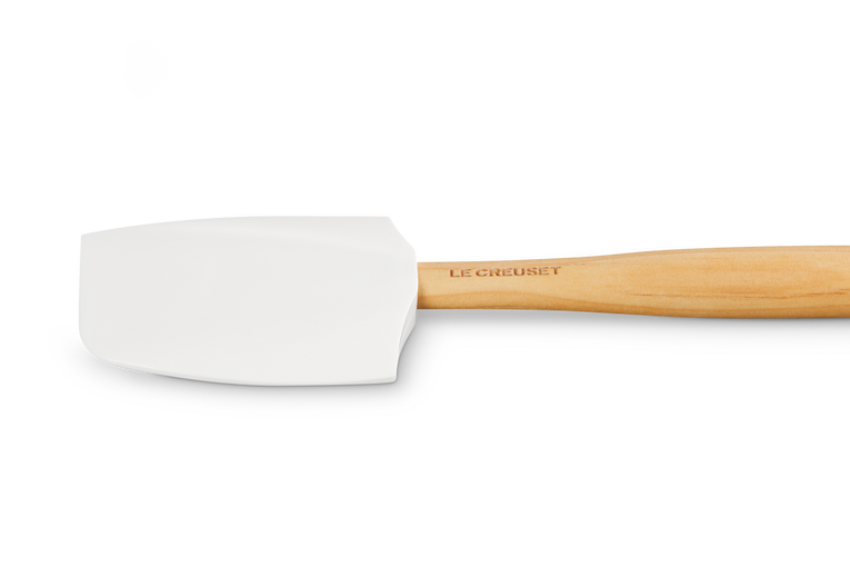 Le Creuset White Medium Spatula, durable silicone, heat-resistant, ideal for cooking – available at Keans Claremorris.