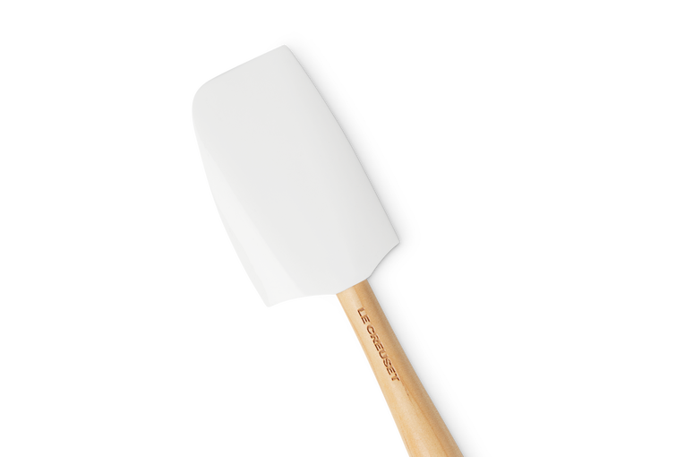 Le Creuset White Medium Spatula, durable silicone, ergonomic handle, ideal for cooking – available at Keans Claremorris
