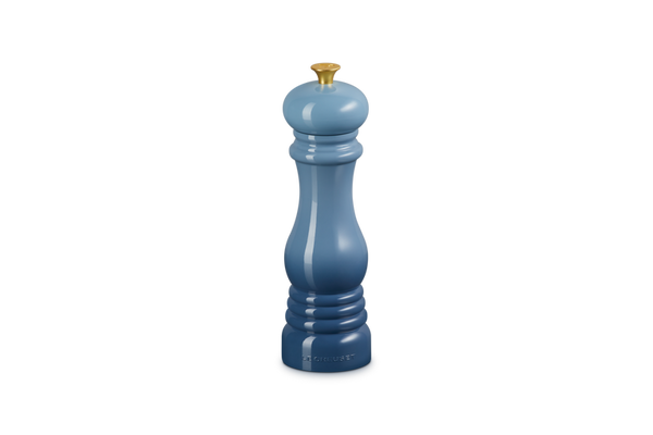 Le Creuset 21cm Chambray Pepper Mill with adjustable ceramic grinder, durable ABS plastic – available at Keans Claremorris.