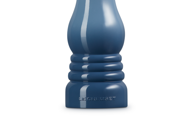 Le Creuset 21cm Chambray Pepper Mill, durable ceramic grinder, stylish kitchen tool – available at Keans Claremorris.