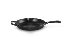 Le Creuset 23cm Signature Round Skillet Black Keans Claremorris