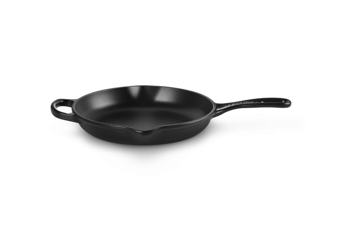 Le Creuset 23cm Signature Round Skillet Black Keans Claremorris