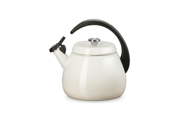 Le Creuset Cloche Kettle 2.1L Meringue Keans Claremorris