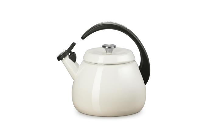 Le Creuset Cloche Kettle 2.1L Meringue Keans Claremorris