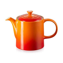Le Creuset Stoneware Grand Teapot 1.3L Volcanic with drip-resistant spout, cool-touch handle, durable glaze – Keans