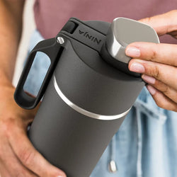 Ninja Thirsti 700ml Black Travel Bottle DW2401EUUKBK, durable and leak-proof, available at Keans Claremorris.