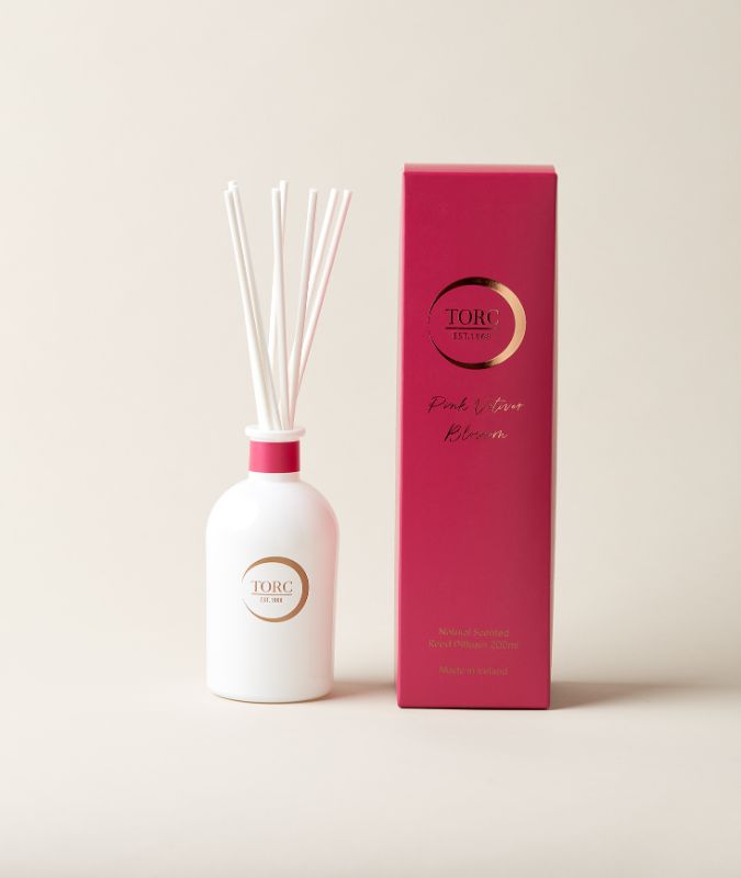 TORC Pink Vetiver Blossom Diffuser with romantic floral and peppercorn scent, cruelty-free, vegan, sustainable – Keans