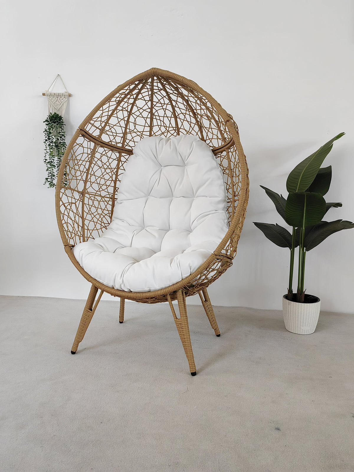 Pod Chair Natural - Rattan retro design with padded fire-retardant cushion, indoor/outdoor use, easy assembly | Keans