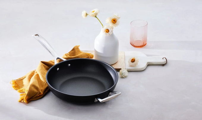 Le Creuset Toughened Non-Stick Deep Frying Pan 26cm - Image 5