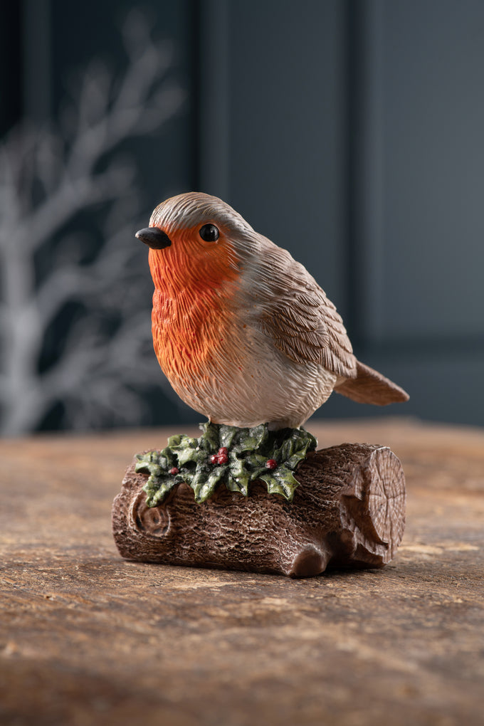 Christmas Robin Figurine (small) - Image 2
