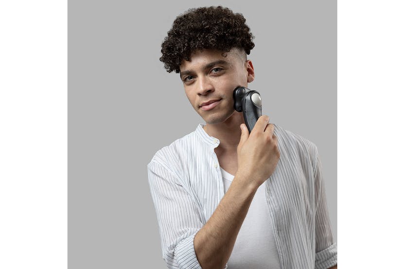 Remington Cordless Shaver X5 with ergonomic design, rechargeable battery – available at Keans Claremorris.