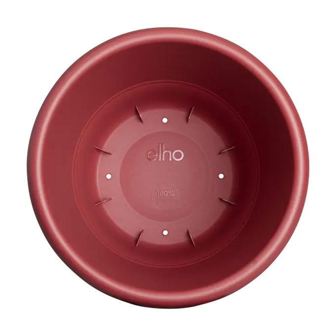 Amiga Round Pot 40cm in Theatre Red – durable cooking pot, vibrant color, available at Keans Claremorris
