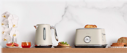 Sage The Toast Toaster Select Luxe Almond with extra-wide slots, sleek design – available at Keans Claremorris