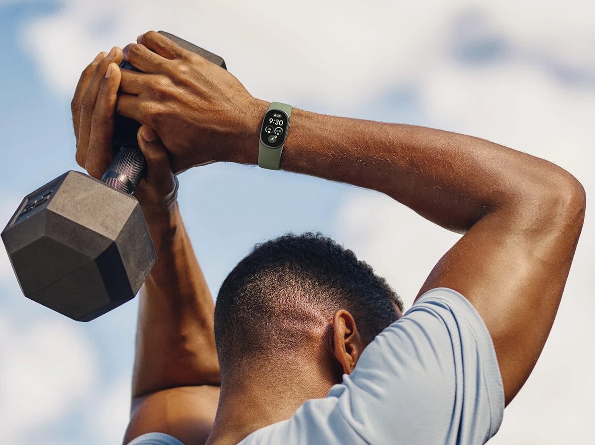 Google Fitbit Edge Olive Pyrite fitness tracker with olive Active Band and satin pyrite aluminium case