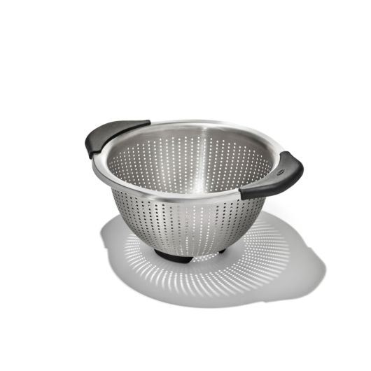 Stainless Steel Colander with non-slip handles, stable feet, perforated design, nests in bowls, dishwasher safe – Keans