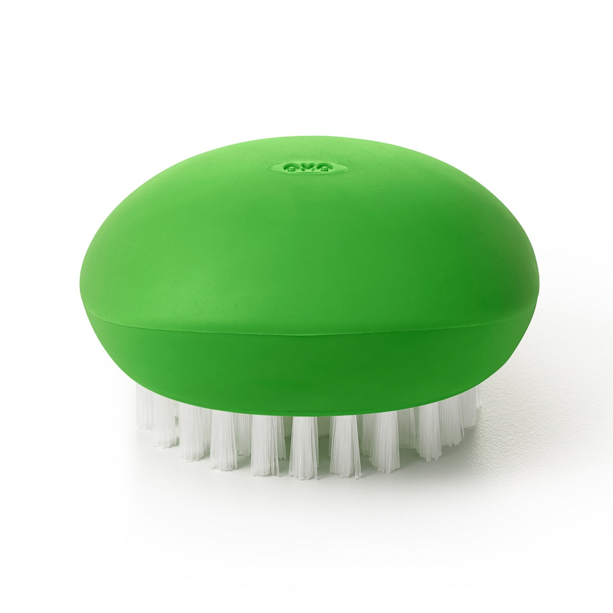 Oxo Good Grips green vegetable brush with flexible non-slip handle and sturdy nylon bristles, ideal for potatoes and