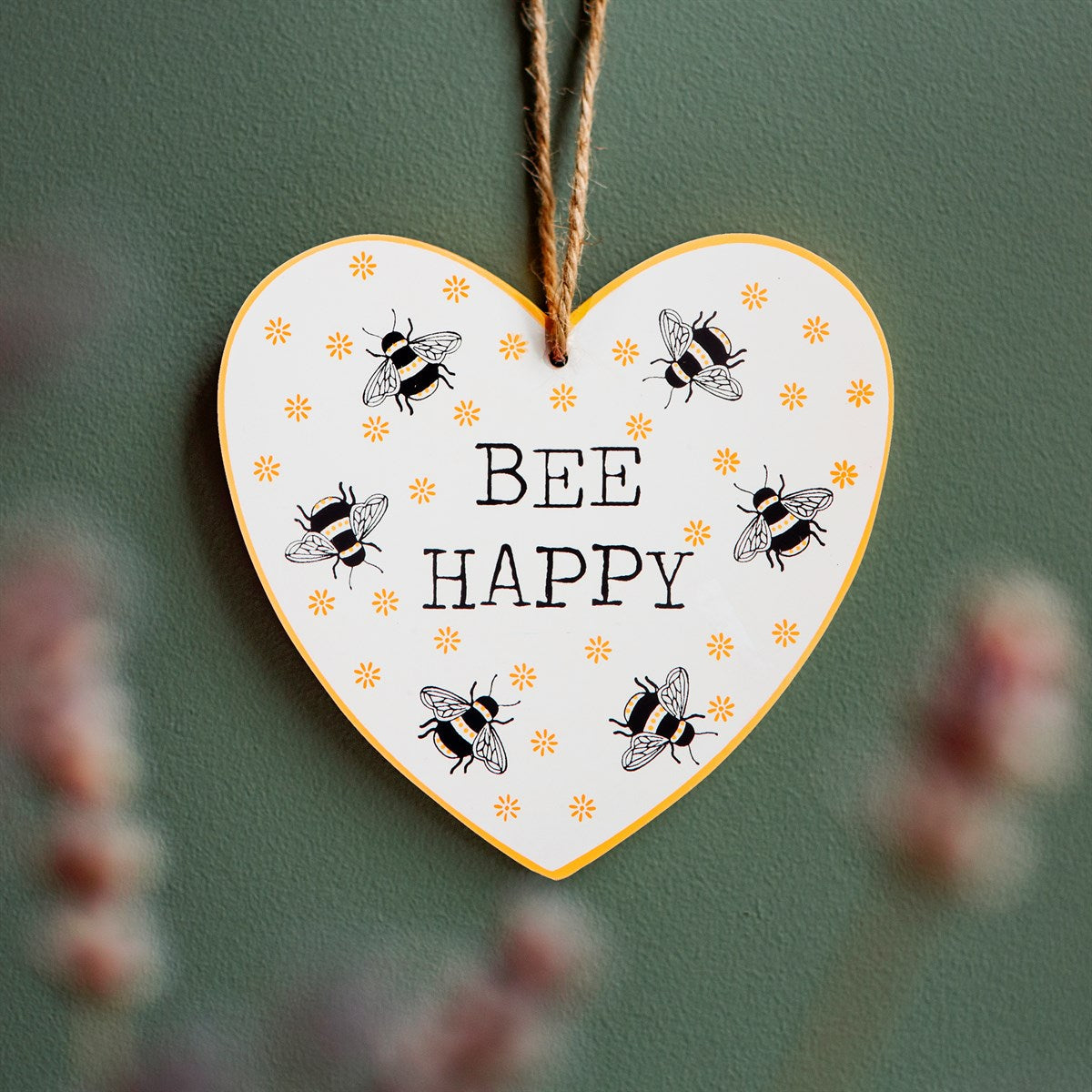 Bee Happy wooden heart plaque with jute hanger, white wood, black typography, yellow bee design – Keans Claremorris