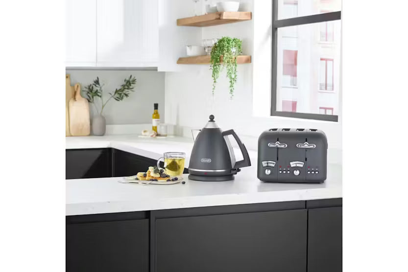 Delonghi Argento Silva Grey kettle on kitchen counter next to matching four-slice toaster