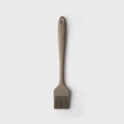 Large grey silicone pasty brush with steel core, heat resistant to 260°C, non-scratch, BPA free, dishwasher safe – Keans