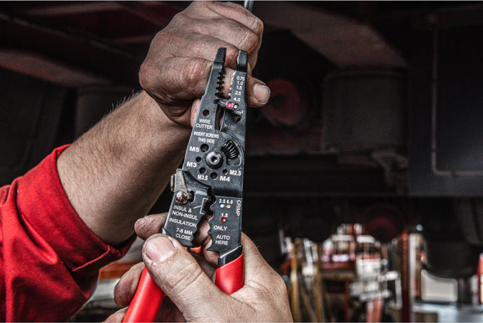 Milwaukee Multi-Purpose Wire Stripper with Crimper - Image 9
