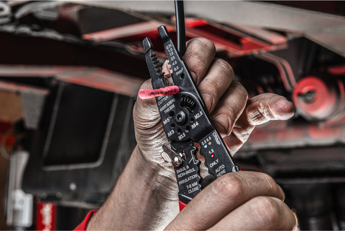 Milwaukee Multi-Purpose Wire Stripper with Crimper - Image 10